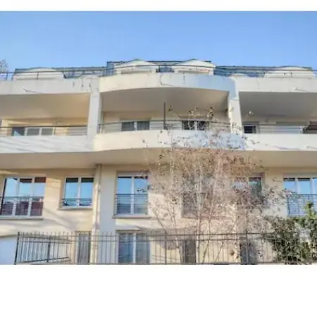 Comme Chez Vous Appartement 2 Chambres Nanterre Exterior photo